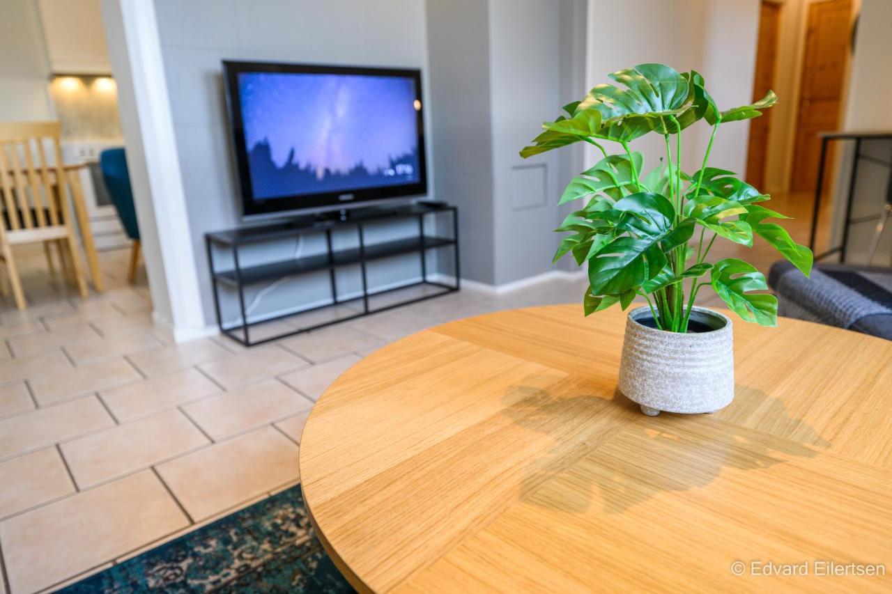 Great Apartment With A Lovely View Of The Sea And Mountains Kvaloya Extérieur photo