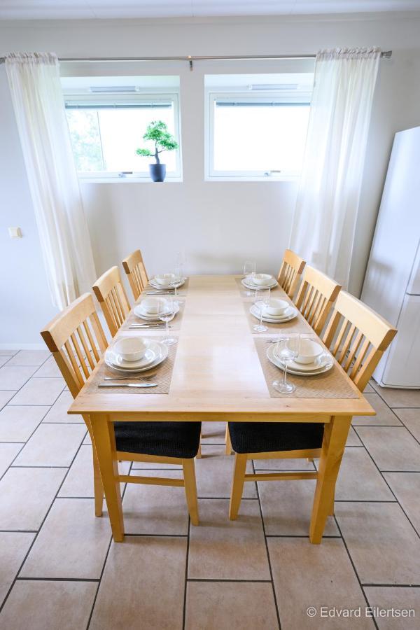 Great Apartment With A Lovely View Of The Sea And Mountains Kvaloya Extérieur photo